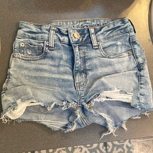 American Eagle Ripped Skinny Blue Jean Shorts; Size 00
